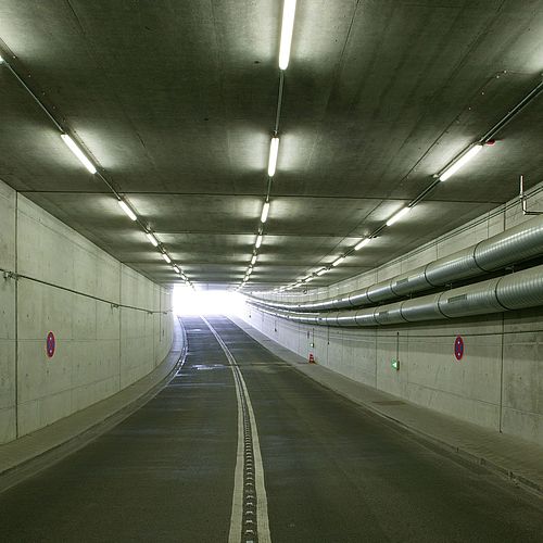 Hamburg Messe - logistics tunnel between A- and B-halls