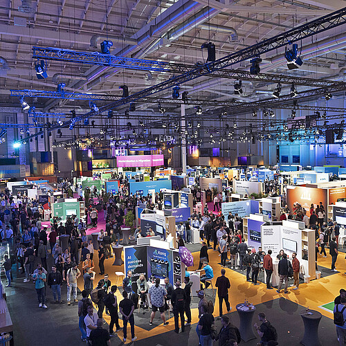 AWS Summit 2025 - Expo AWS Summit 2025 - Expo