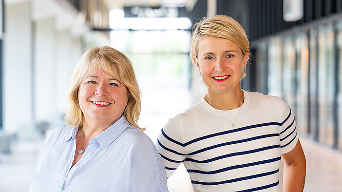 Andrea Miller (li.) und Cornelia Doyen (HMC HR)