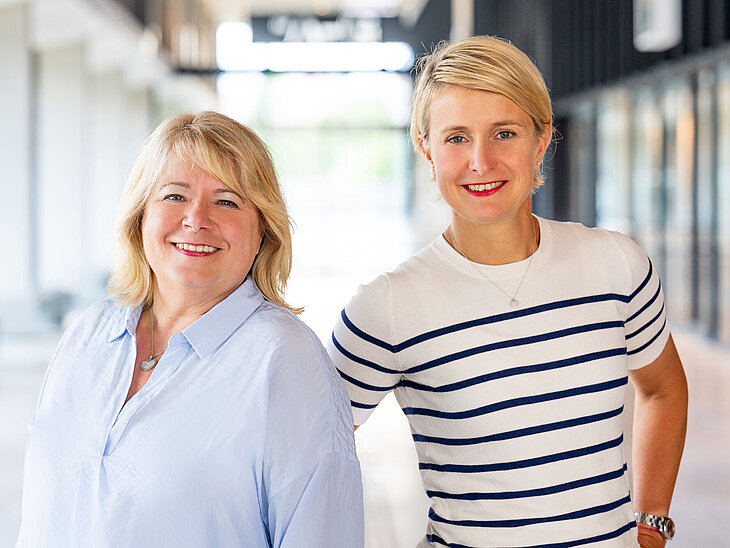Andrea Miller (li.) und Cornelia Doyen (HMC HR)